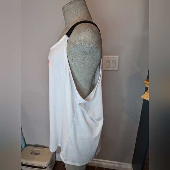 Livi Active glam rock active strappy tank Size 22/24 - Picture 2 of 11